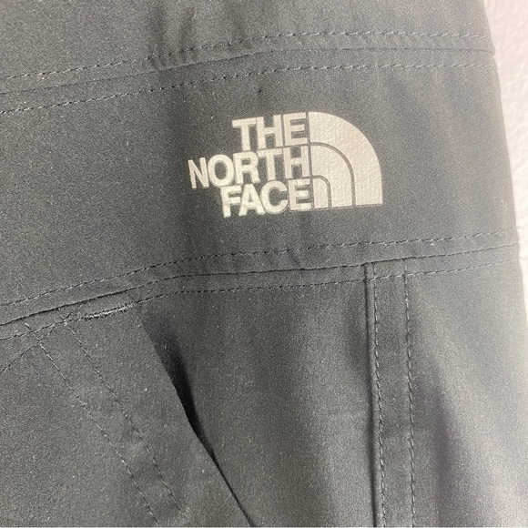 The North Face Black Crop TNF Apex Hiking Walking Capri Pants Size 4 - Picture 6 of 12